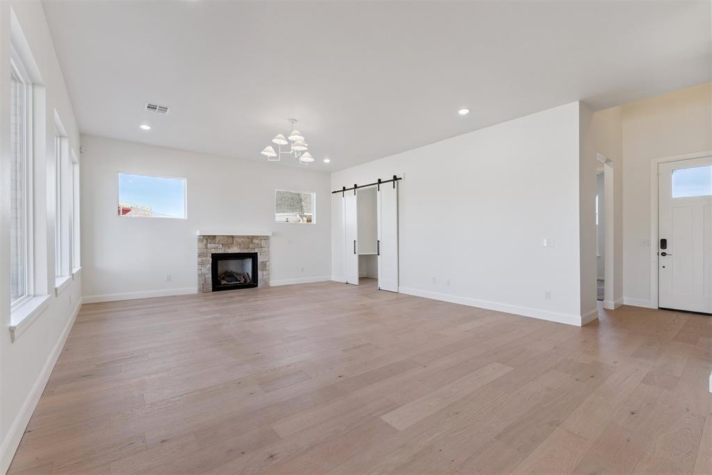 6000 Frankie Lynn Lane