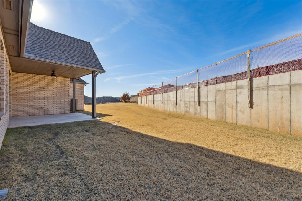 6000 Frankie Lynn Lane