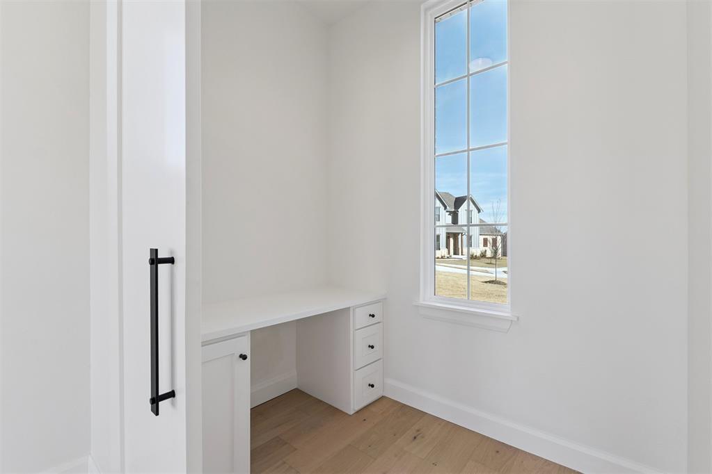 6000 Frankie Lynn Lane