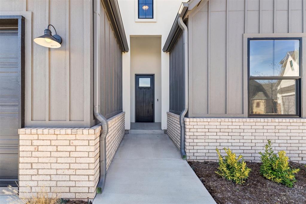 6000 Frankie Lynn Lane