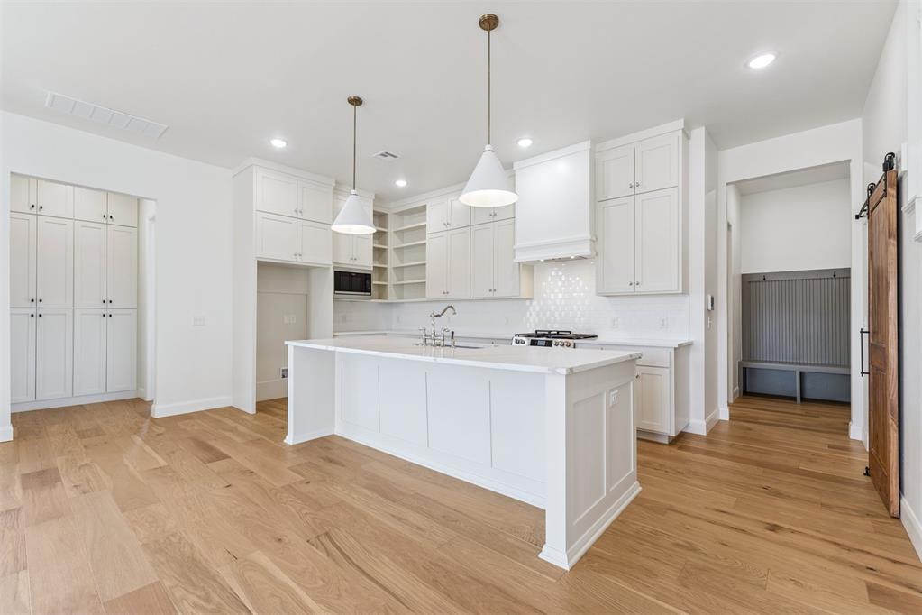 6001 Frankie Lynn Lane