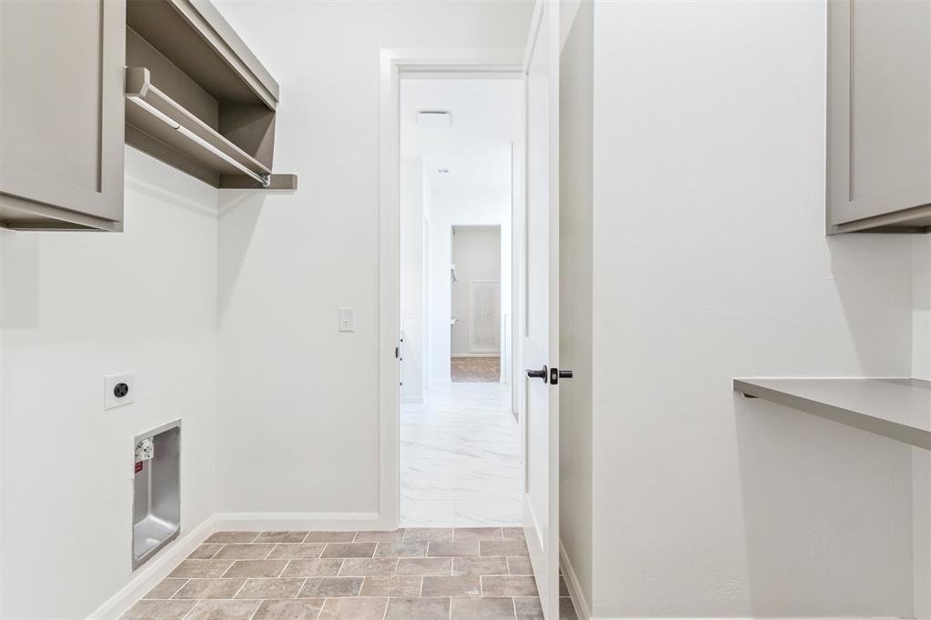 6001 Frankie Lynn Lane