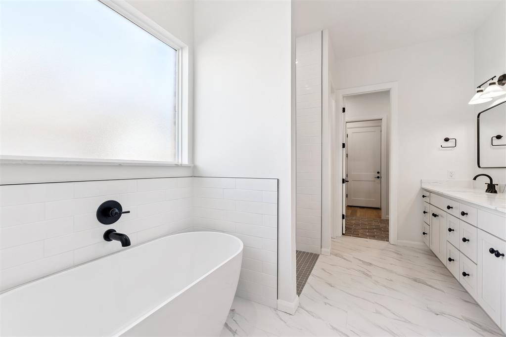 6001 Frankie Lynn Lane