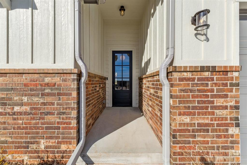 6001 Frankie Lynn Lane