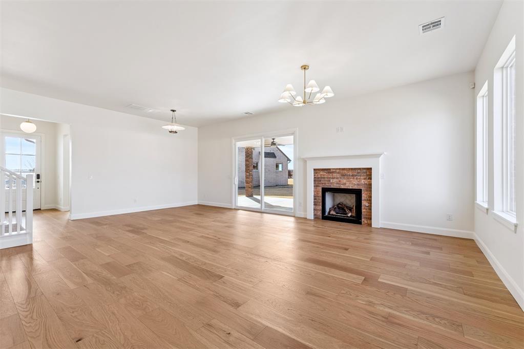 6001 Frankie Lynn Lane