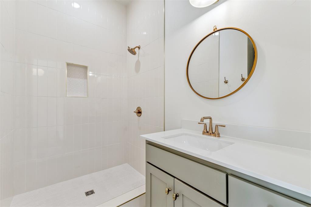 6001 Frankie Lynn Lane