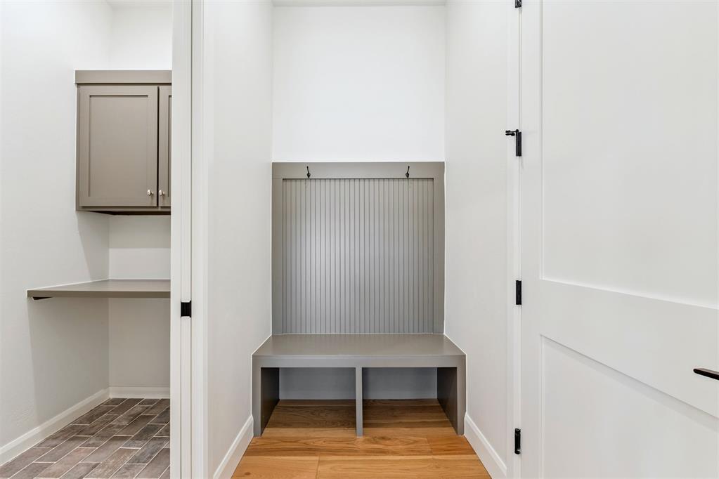 6001 Frankie Lynn Lane