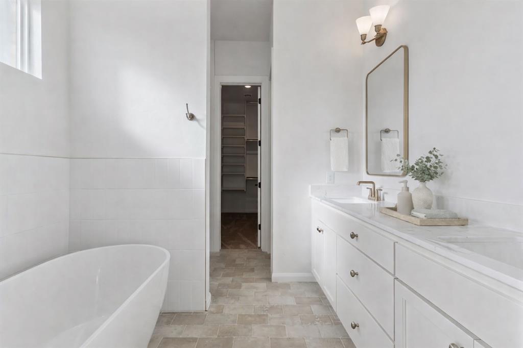 6008 Frankie Lynn Lane