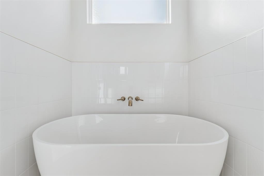 6008 Frankie Lynn Lane