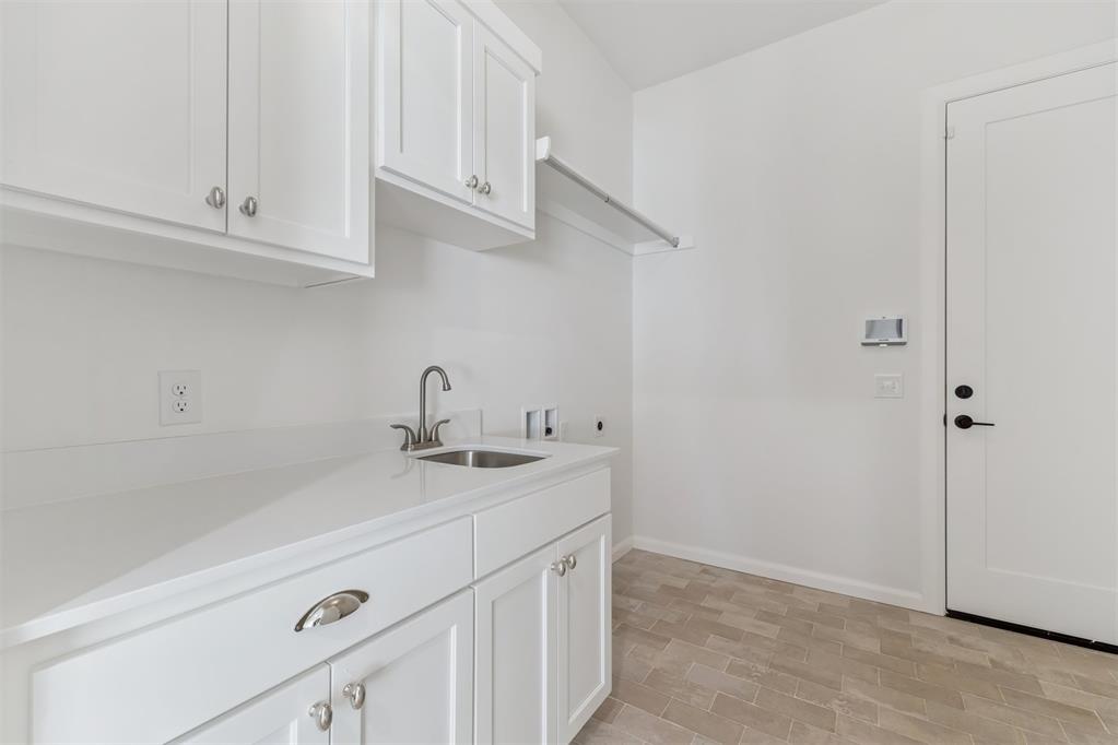 6008 Frankie Lynn Lane