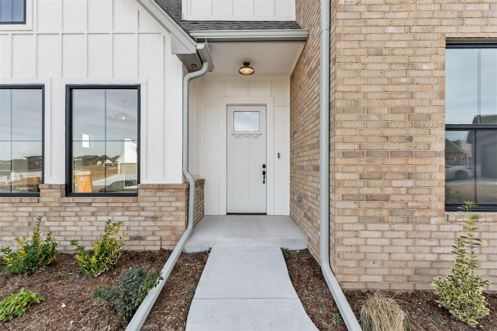 6008 Frankie Lynn Lane