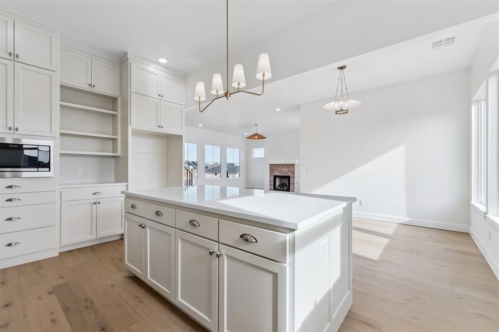 6008 Frankie Lynn Lane