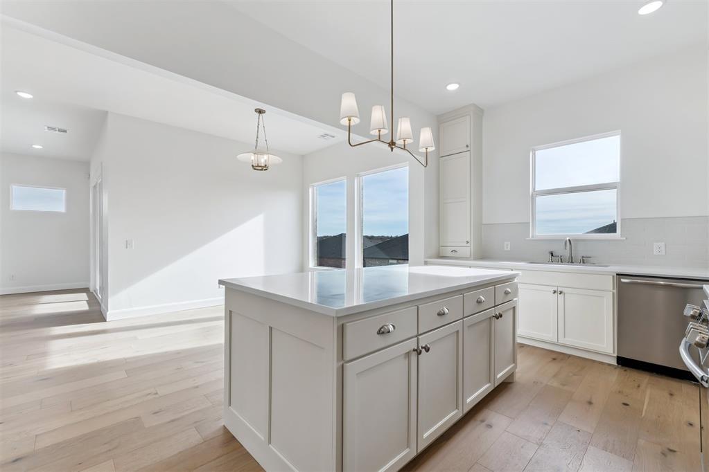 6008 Frankie Lynn Lane