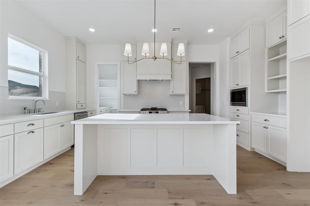 6008 Frankie Lynn Lane