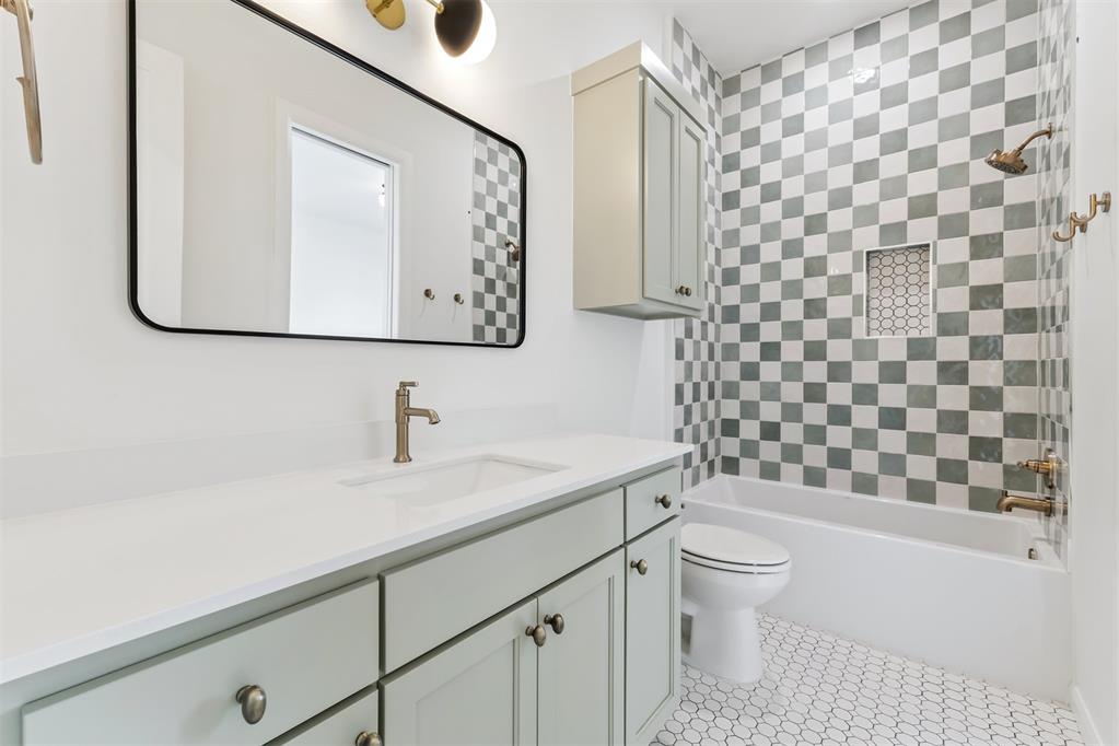 6008 Frankie Lynn Lane