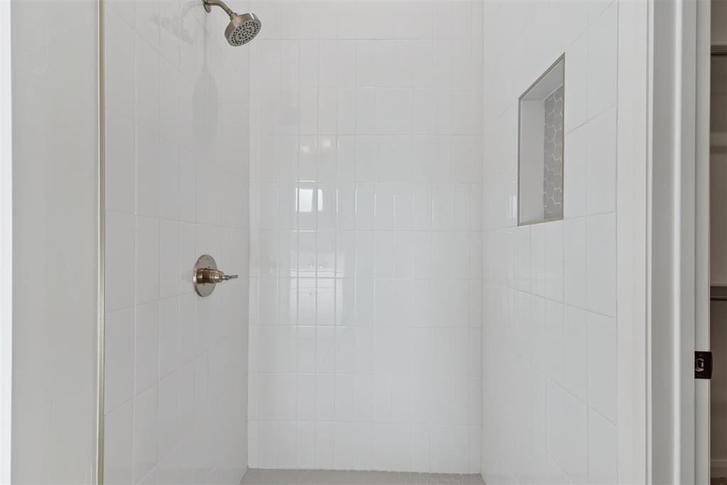 6008 Frankie Lynn Lane