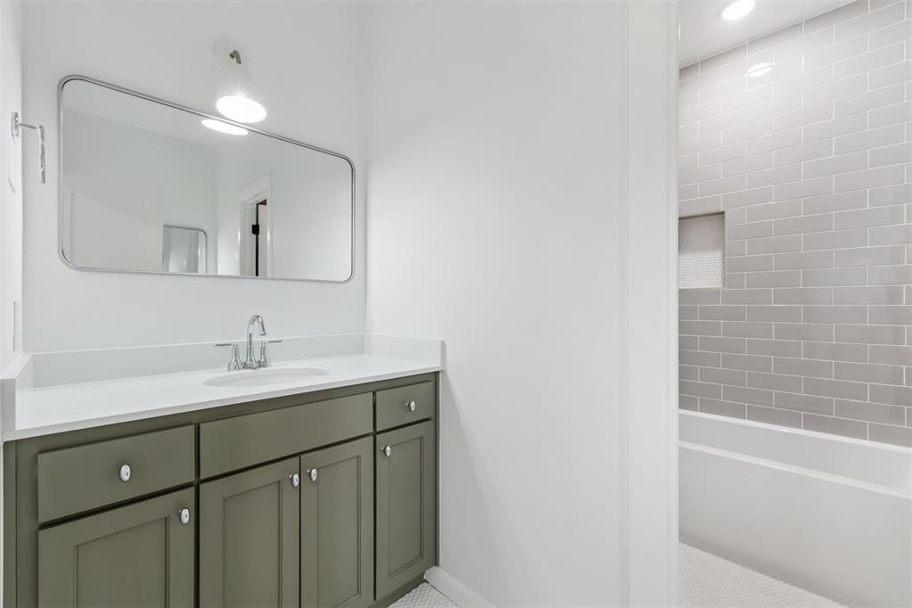 6008 Frankie Lynn Lane