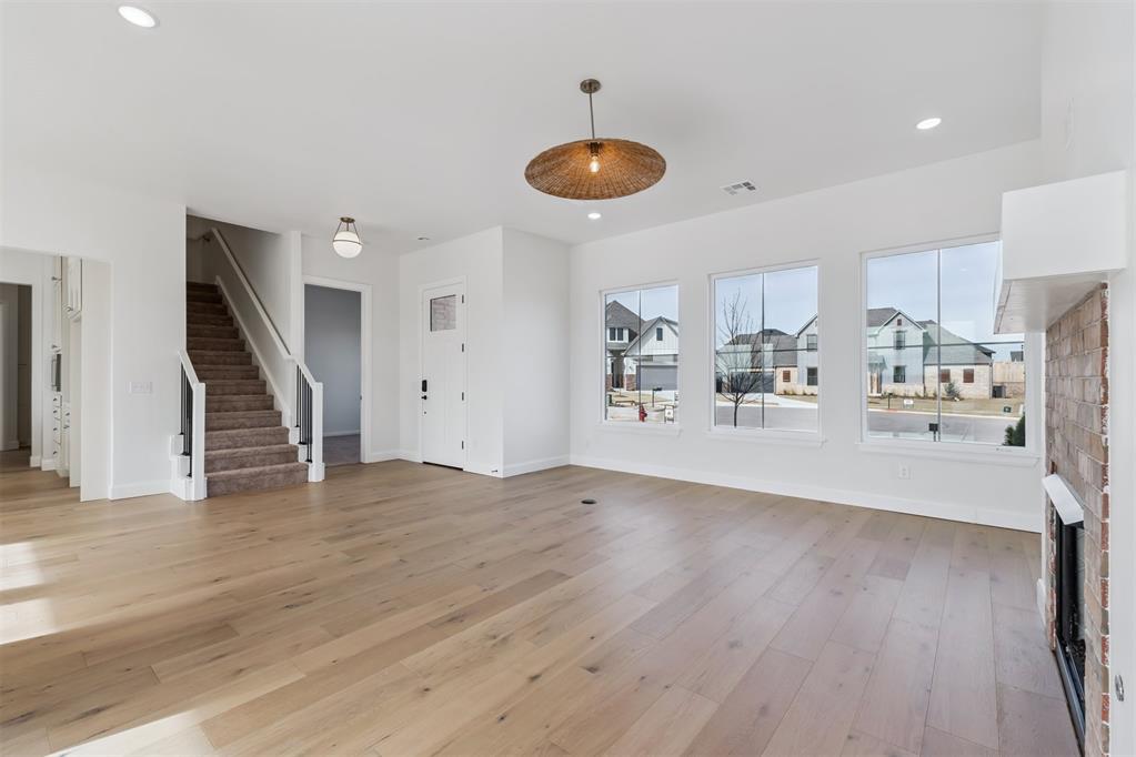 6008 Frankie Lynn Lane