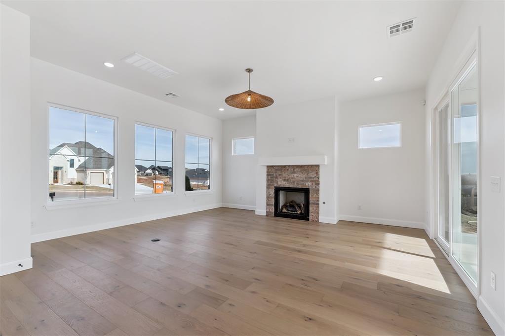 6008 Frankie Lynn Lane