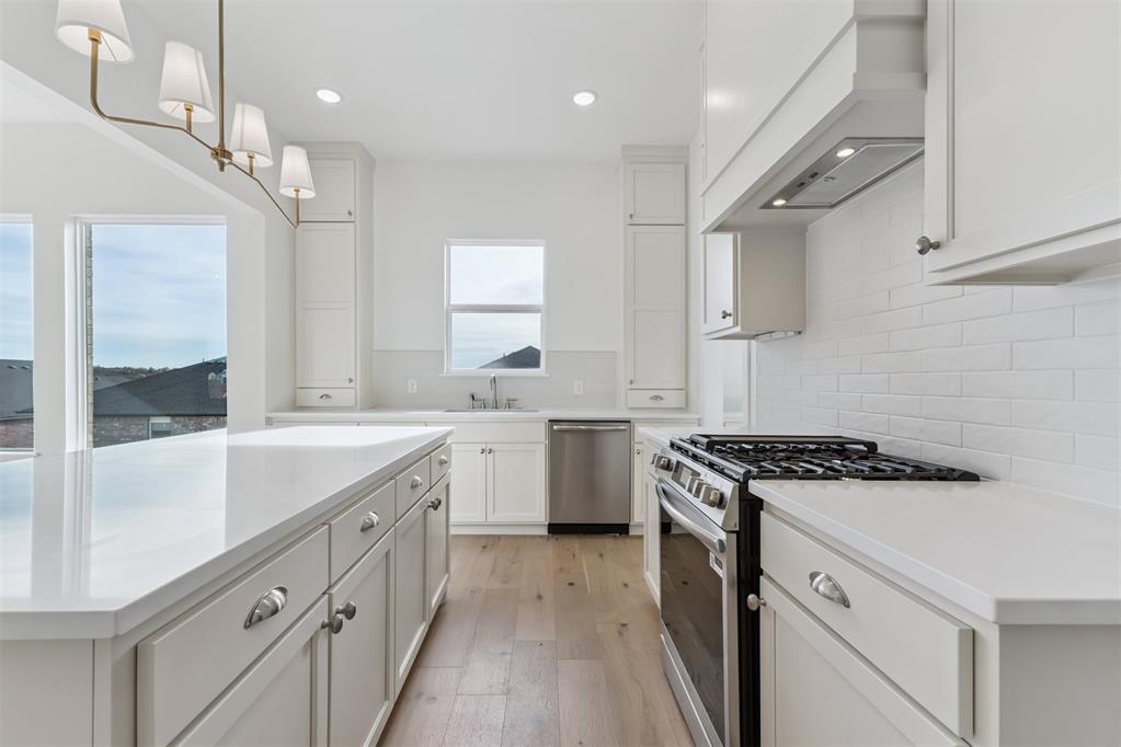 6008 Frankie Lynn Lane