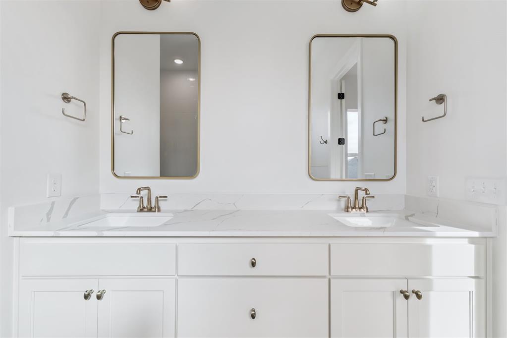 6008 Frankie Lynn Lane