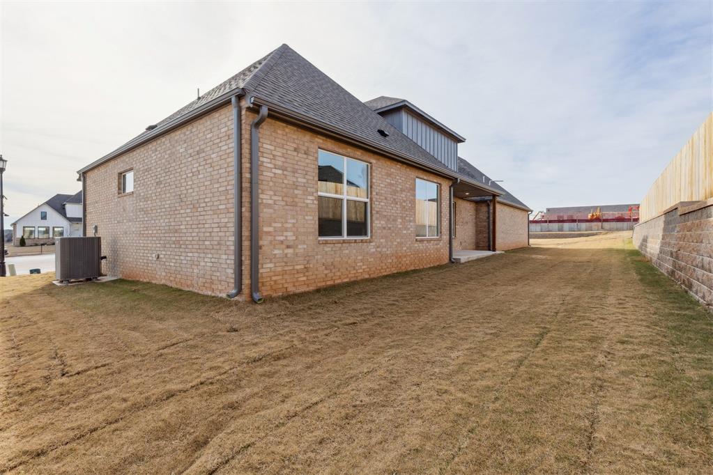 6009 Frankie Lynn Lane