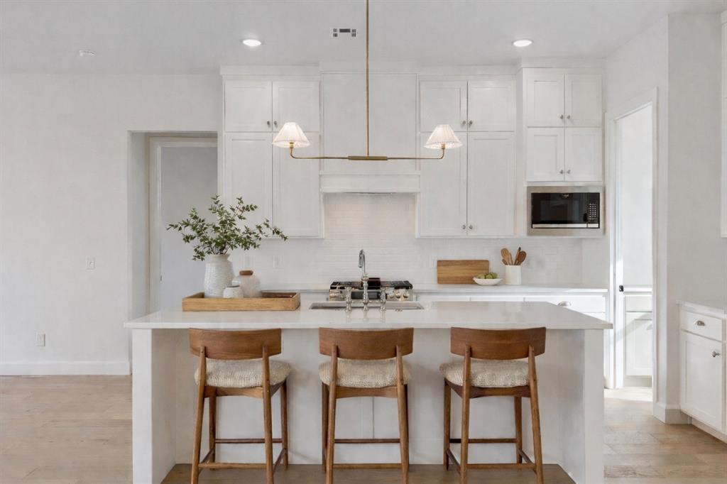 6009 Frankie Lynn Lane