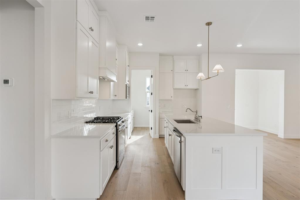 6009 Frankie Lynn Lane