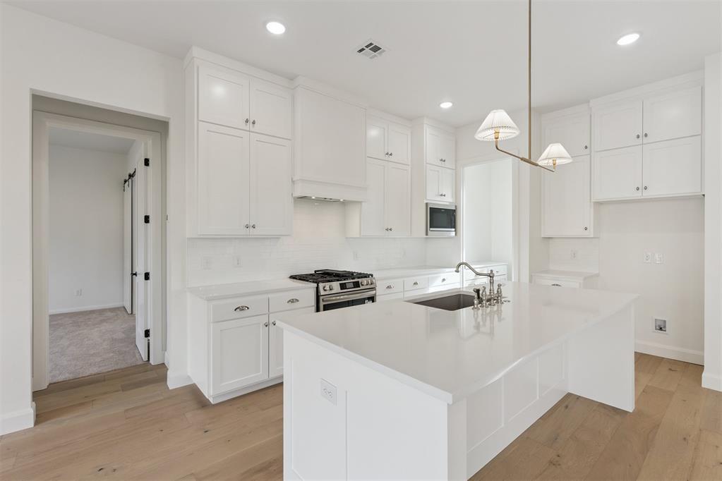 6009 Frankie Lynn Lane