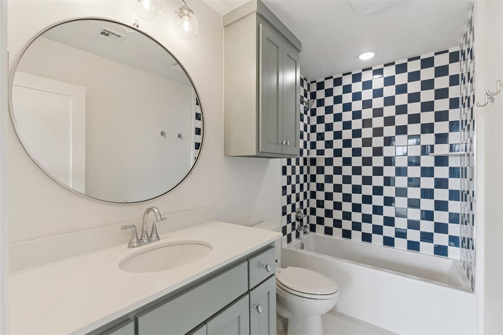 6009 Frankie Lynn Lane