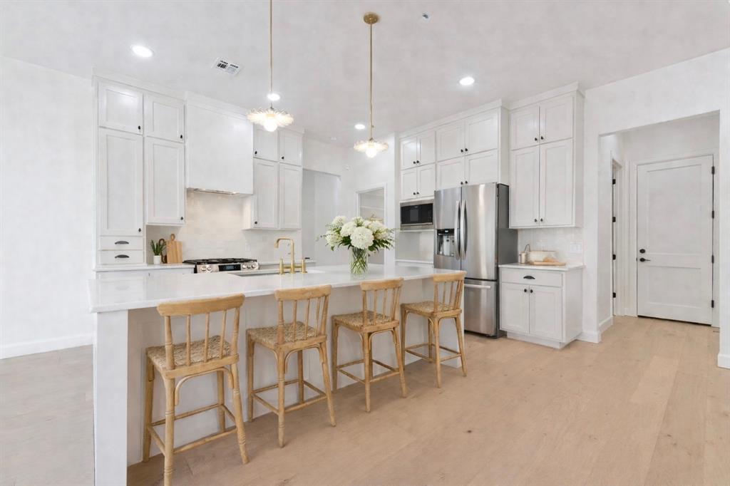 6017 Frankie Lynn Lane