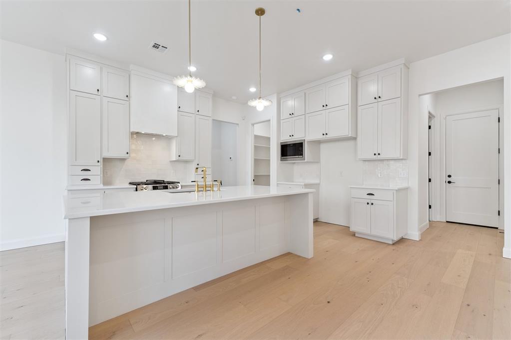 6017 Frankie Lynn Lane