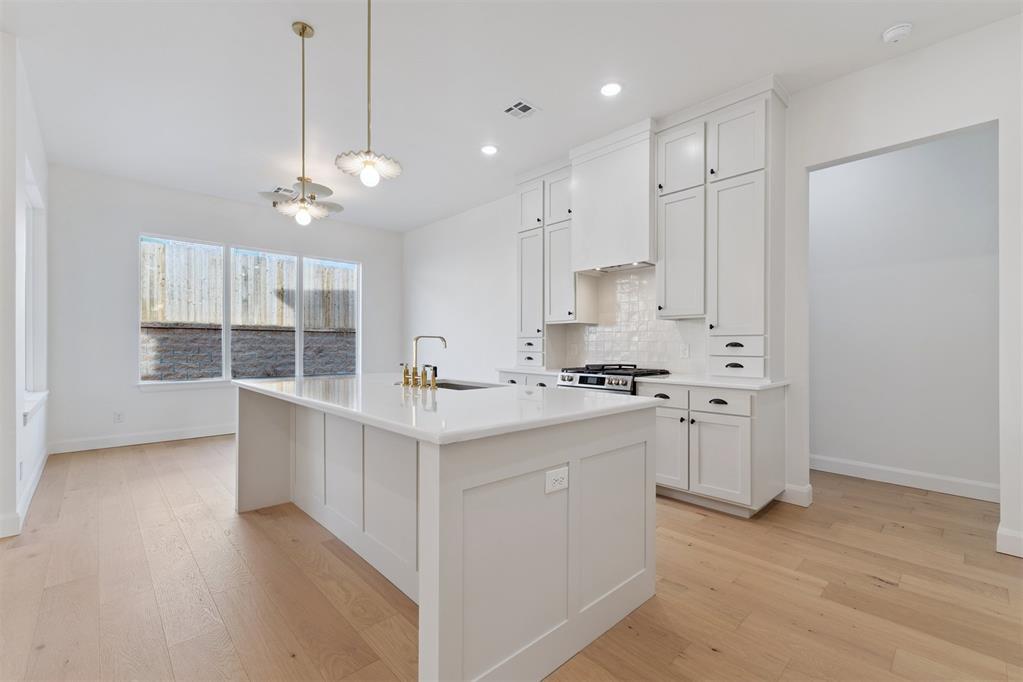 6017 Frankie Lynn Lane