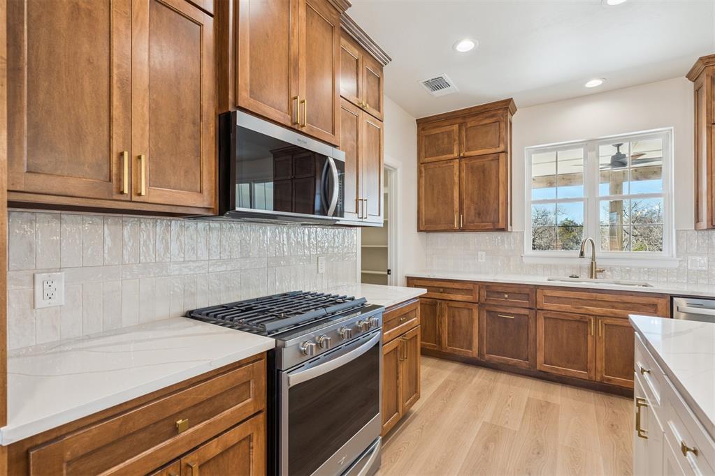 921 Meadow Park Road