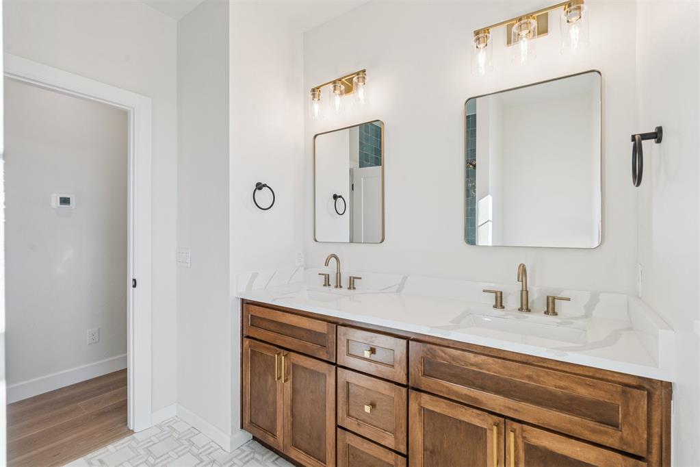 921 Meadow Park Road