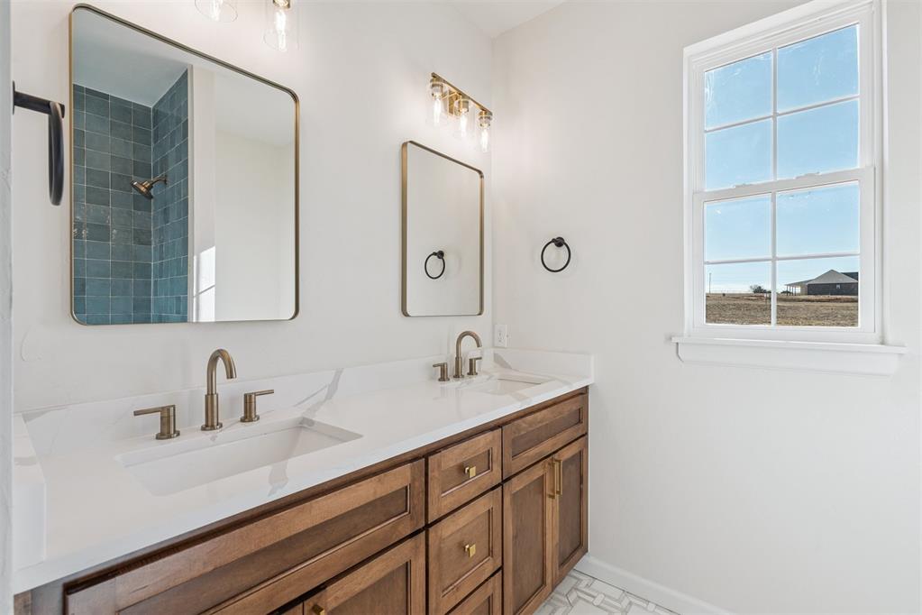 921 Meadow Park Road