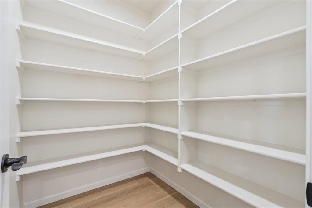 921 Meadow Park Road