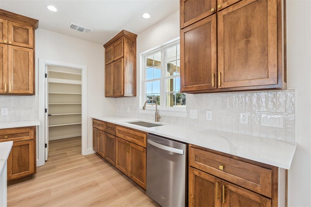 921 Meadow Park Road