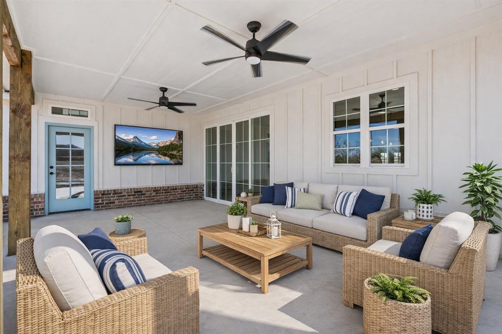 921 Meadow Park Road