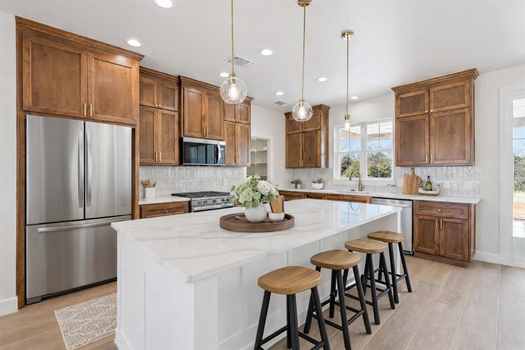 921 Meadow Park Road