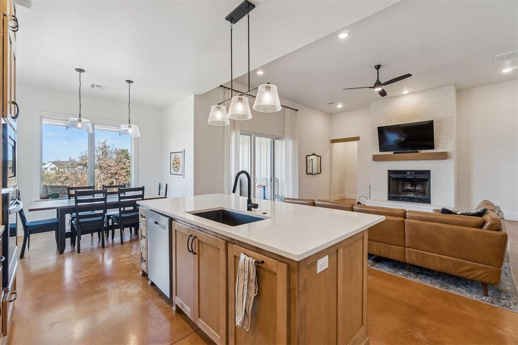 4400 W Forrest Hills Road