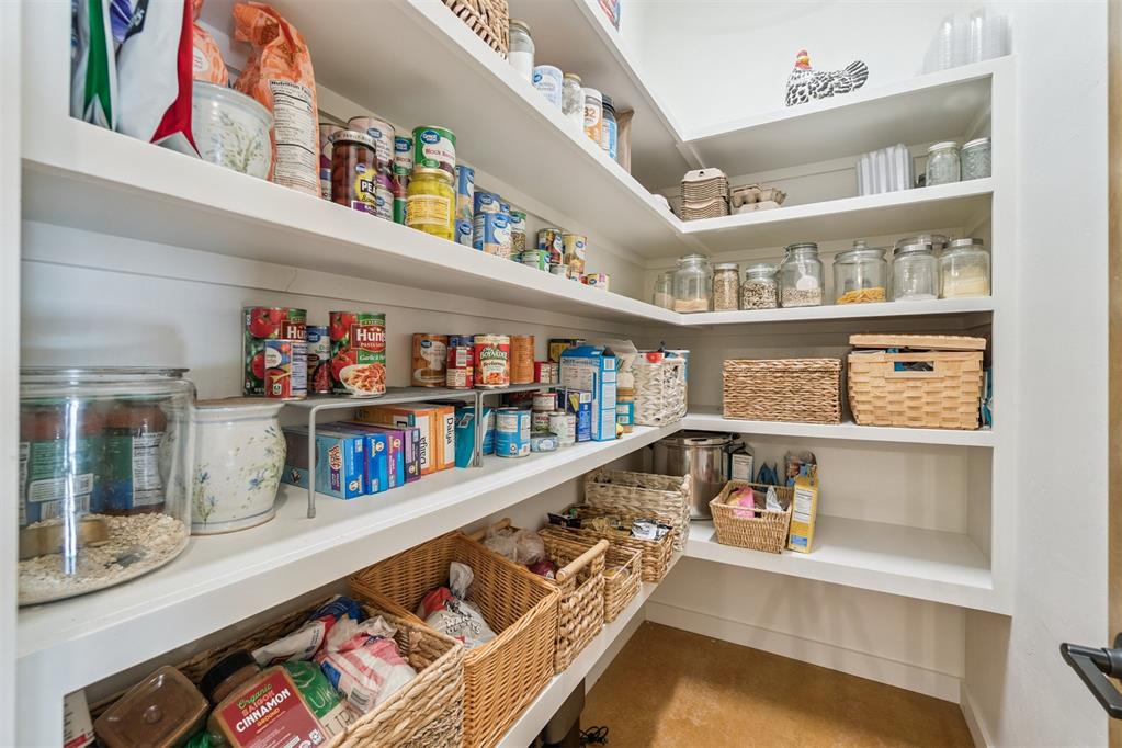 4400 W Forrest Hills Road