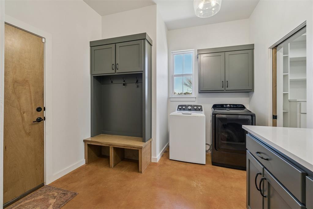 4400 W Forrest Hills Road