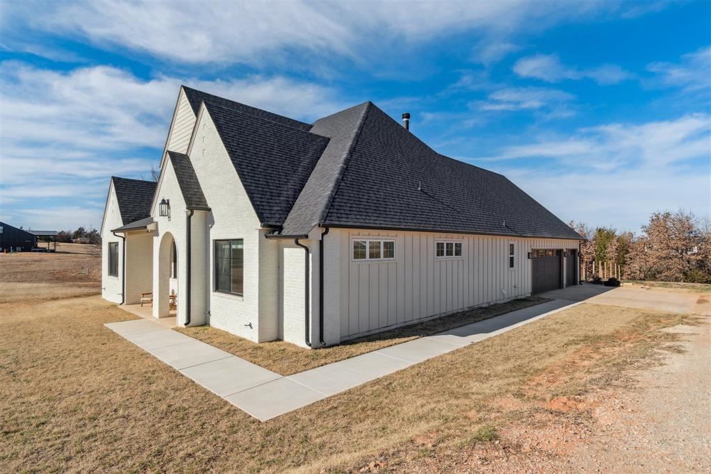 4400 W Forrest Hills Road