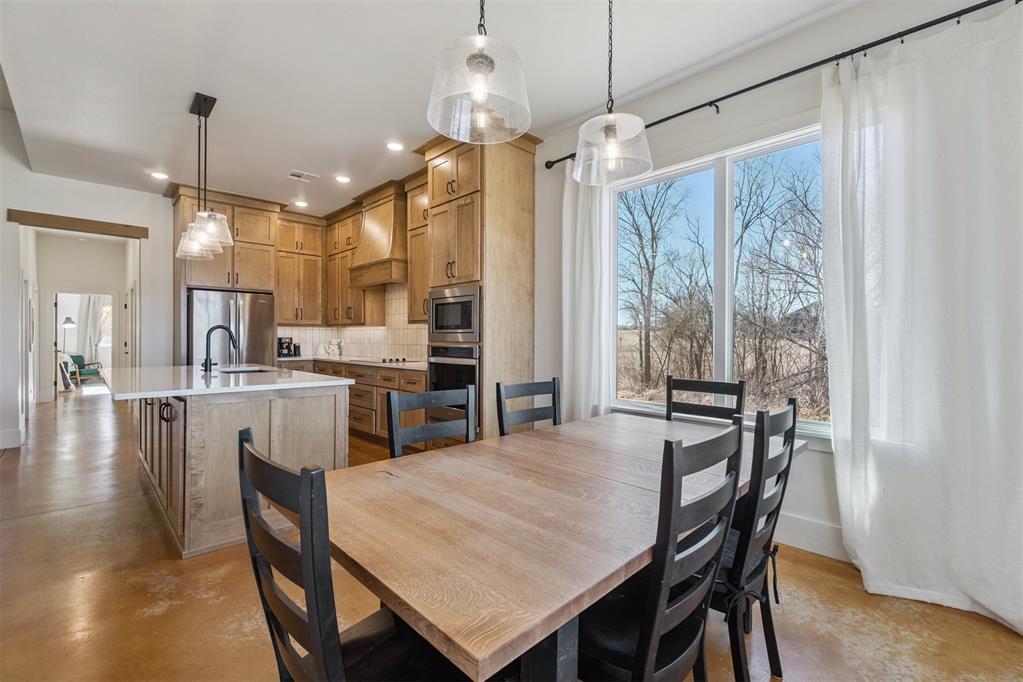 4400 W Forrest Hills Road