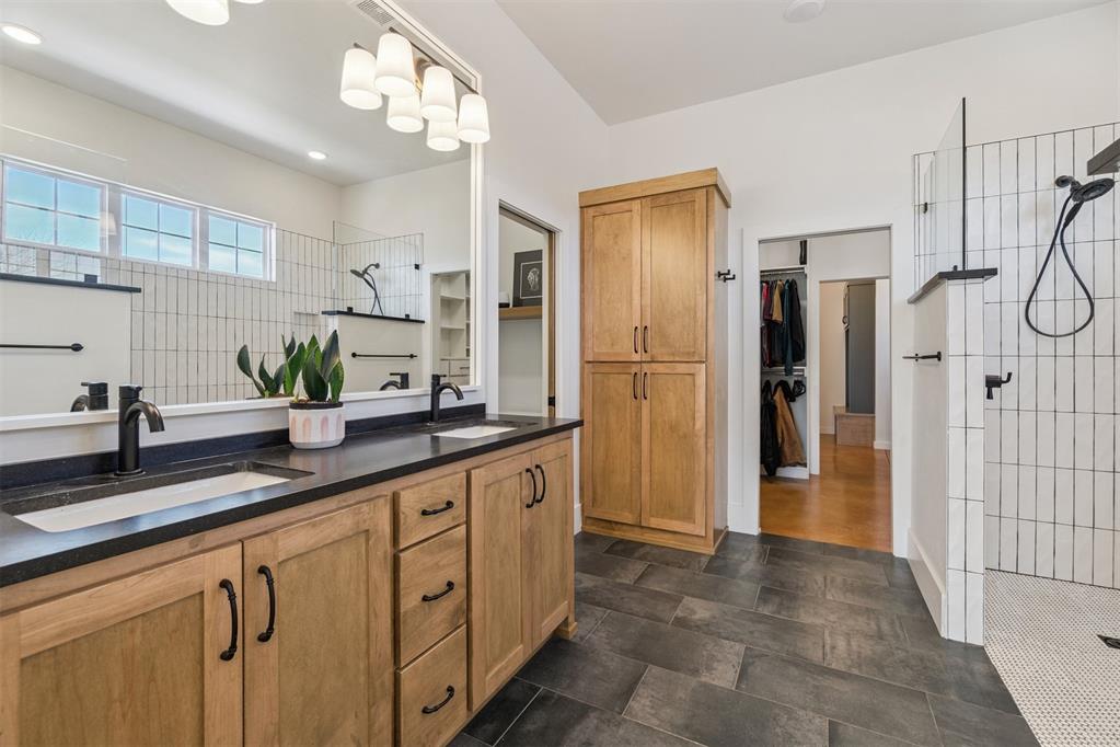 4400 W Forrest Hills Road