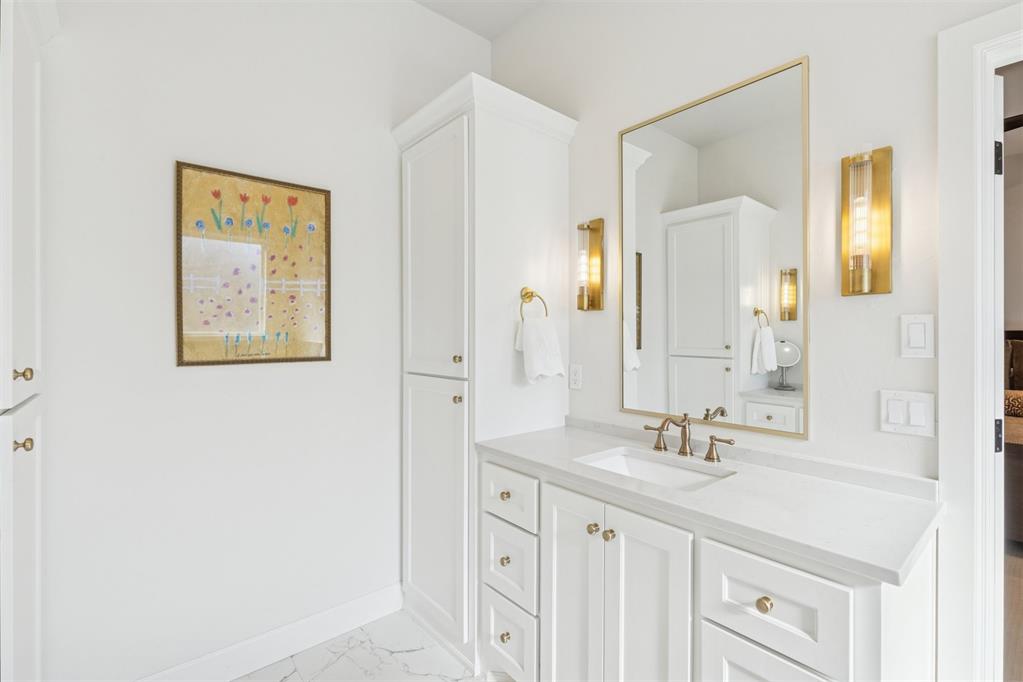 2932 Sandstone Ridge