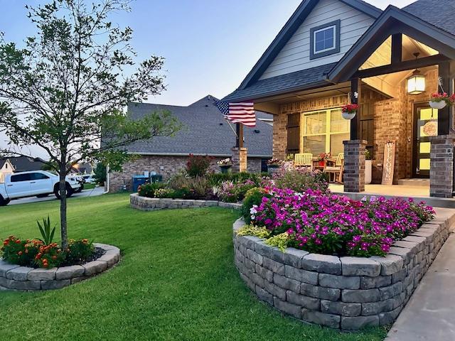 3141 Hunter Crest Drive