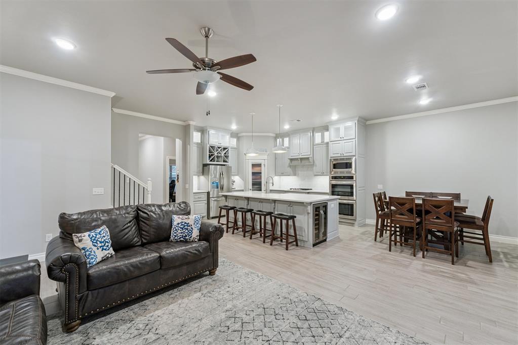 3141 Hunter Crest Drive