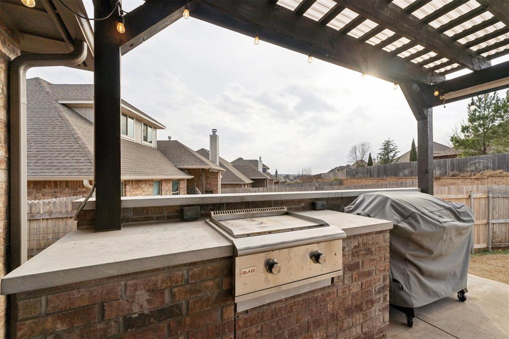 3141 Hunter Crest Drive